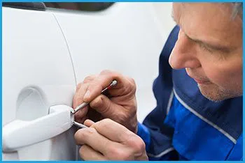 Lock Locksmith Services Pompano Beach, FL 954-283-5715 - 20-car-locksmith