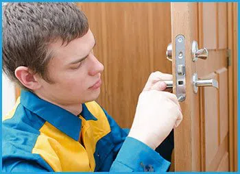 Lock Locksmith Services Pompano Beach, FL 954-283-5715 - 5-lock-opening